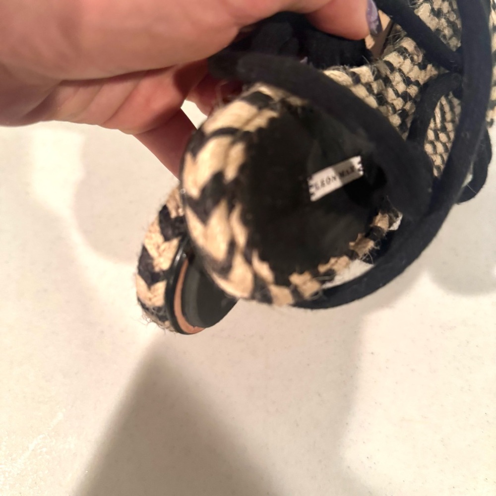 Leon Max Strappy Rope Knot Open Toe Flat Sandals Cream Black Size 7.5 - Picture 4 of 5